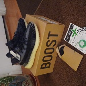 Yezzy Boost 350 Carbon